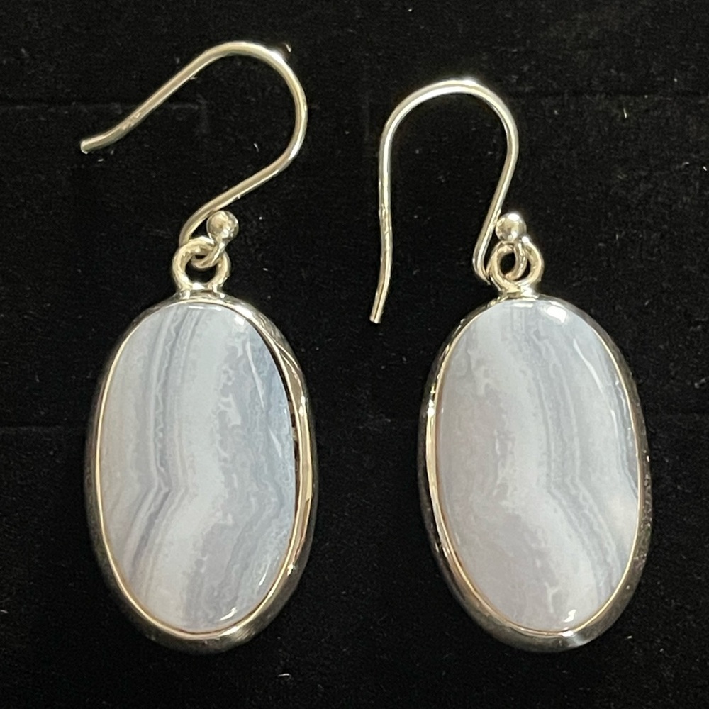 Beautiful blue agate dangle earrings.